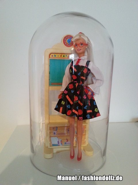 Barbie unter der Glocke Schooolteacher