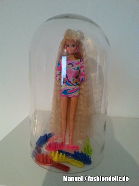 Barbie unter der Glocke Ultra Hair